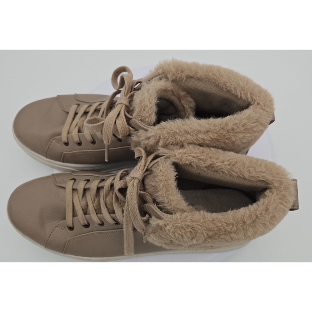 Koolaburra UGG Sundell Fuzz EUC W/11 Chukka Tan Faux Fur High Top Sneaker EUC - Picture 3 of 15